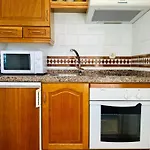 Apartament Cozy- 100m From The With Pool & Perfect For2 Torremolinos