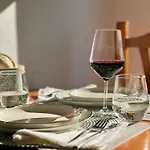 Cozy- 100m From The With Pool & Perfect For2 Apartament Torremolinos