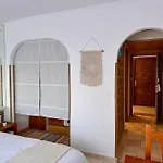 Cozy- 100m From The With Pool & Perfect For2 Apartament *
