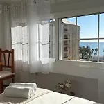 Cozy- 100m From The With Pool & Perfect For2 Apartament *