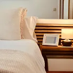 Apartament Cozy- 100m From The With Pool & Perfect For2 *