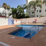 Apartament Cozy- 100m From The With Pool & Perfect For2 Torremolinos