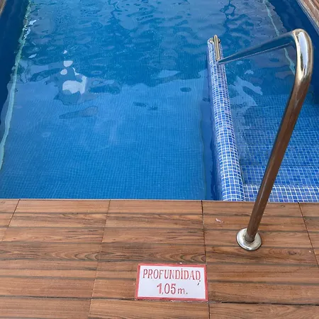 Apartment Cozy- 100m From The With Pool & Perfect For2 *